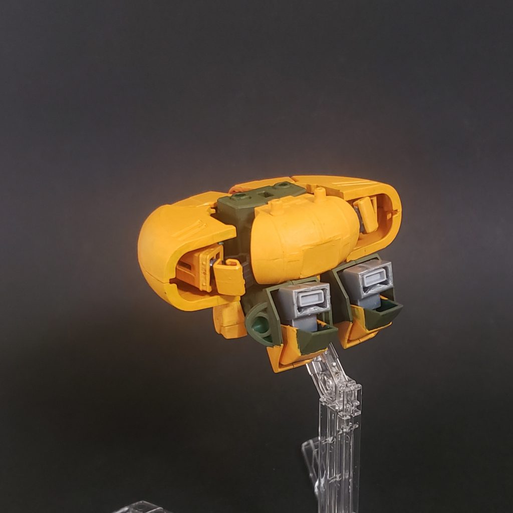 足裏にあった名前は切り抜いてバーニアを埋め込みました。