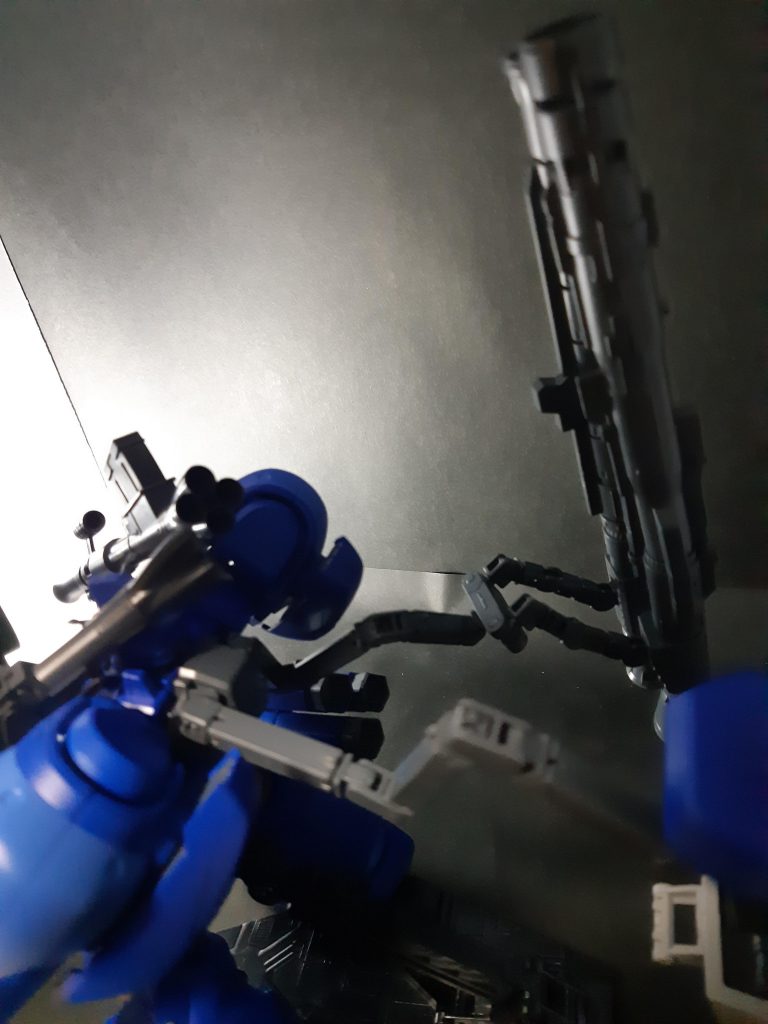 後ろの接続もビルド系のパーツです。