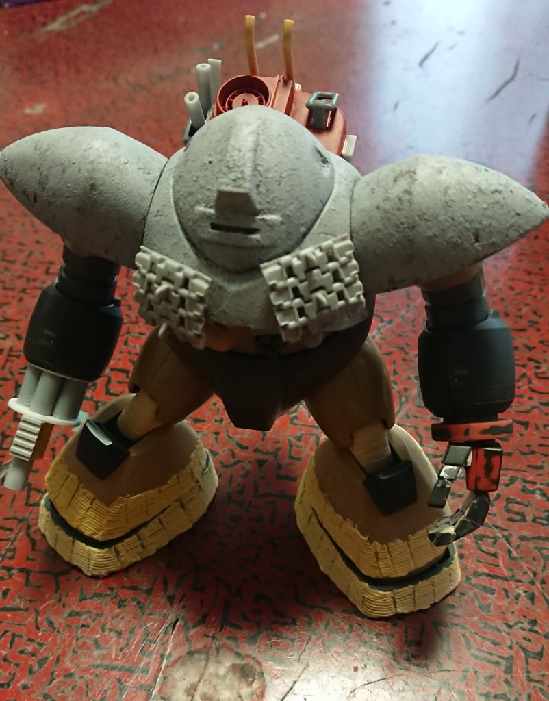 サーフェイサーを吹く前の状態鋳造表現、ツィンメリットコーティングをしている部分がよく分かります。