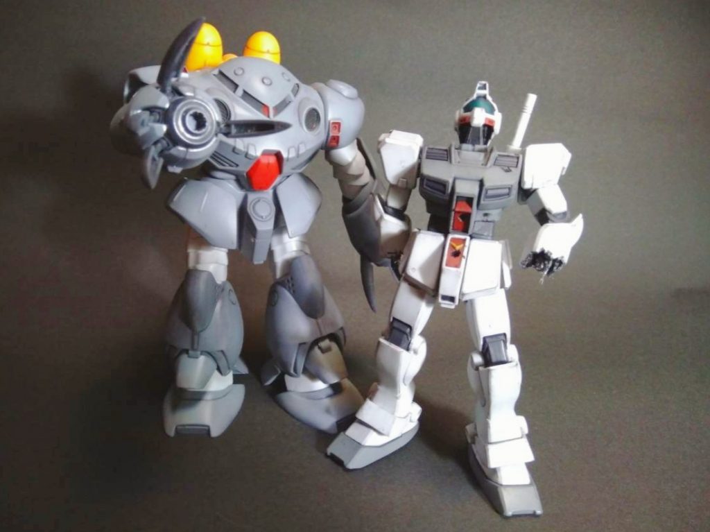 以前作ったズゴックEと一緒に(^-^)v