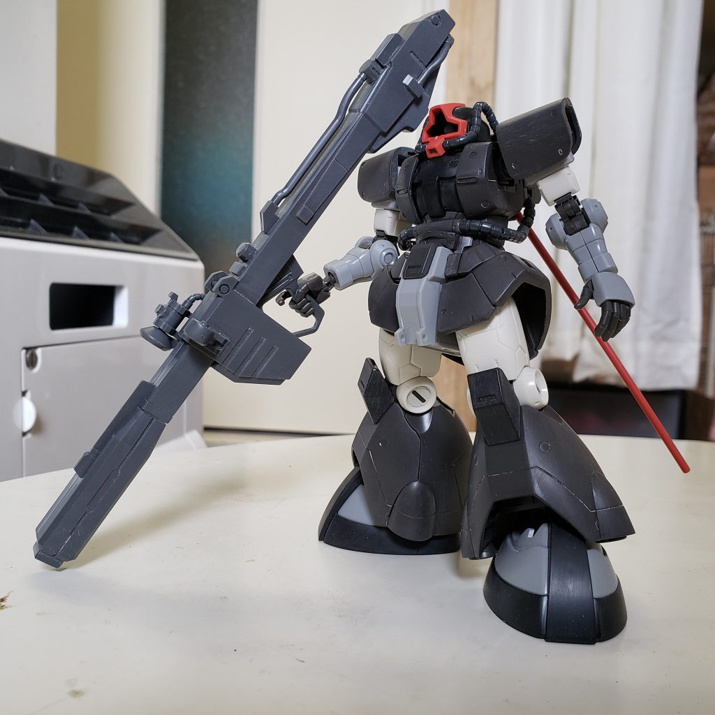 こちらが表面処理後のパチ組状態。つや消しクリアとかスミ入れをちょっとするだけでかっこよく仕上がるからガンプラってすごいなぁ( *´︶`*)最後まで見てくださってありがとうございました！