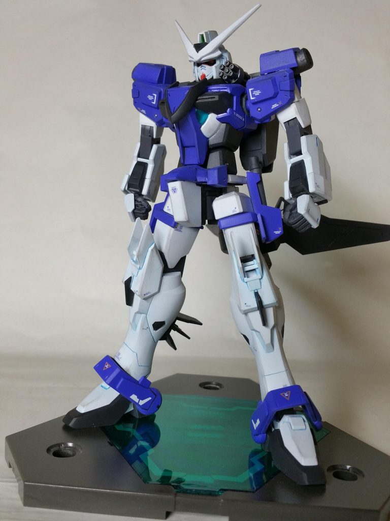 基本的には0ガンダムにGエグゼスを混ぜたものとなっております。見た目は無難に寄せつつも中身はピーキー……とかだったらいいなぁ(願望)