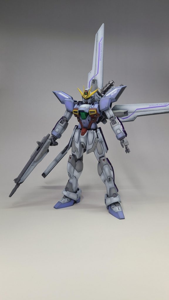 全体図( ・ω・)ホントは右肩にデカールを貼る予定でしたが、貼るのミスって砕け散りました…(ヽ´ω`)←