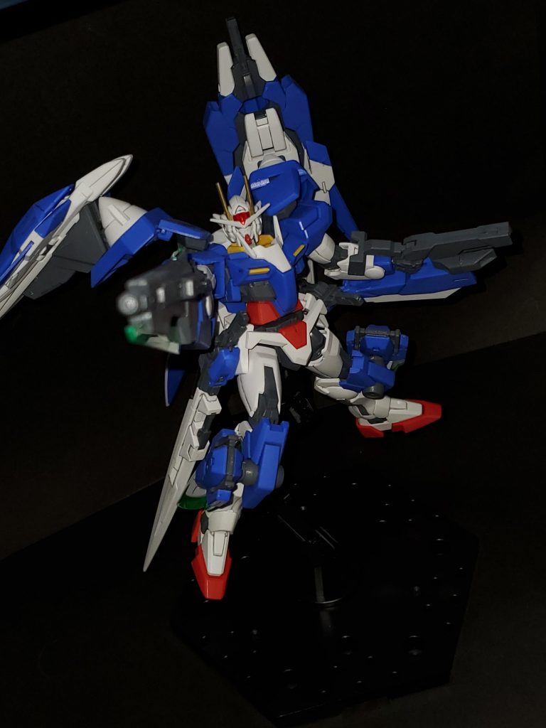 ダブルオーと言うより刹那機は動き回ってナンボ。だけどGNカタールが取れやすくてw接続軸ちょっと太くしようかな．．．