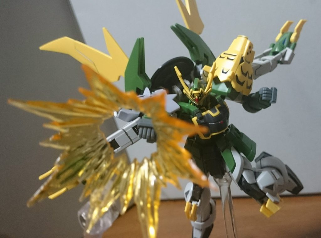 「竜虎狼道!!」ホントは金ぴかになってるんスけどね。さすがに塗装メンドクサイ…… ………… ………… ……「一に天狼」「二に虎哮!」「必殺…!!」