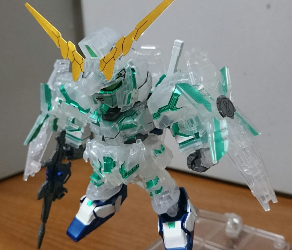 ではビームマグナムとシールド×3をフル装備っス!