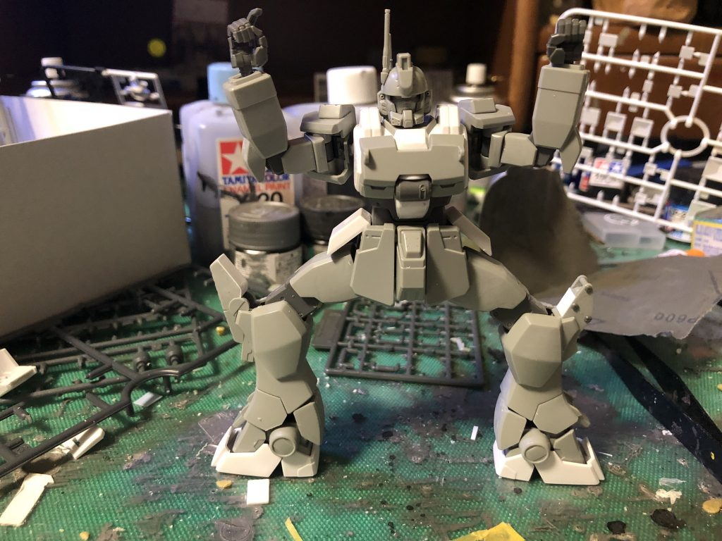 最初はEz8そのままに色々小物をつけて第二次世界大戦時の米軍戦車風を考えていたのですが地味すぎたのでやめました