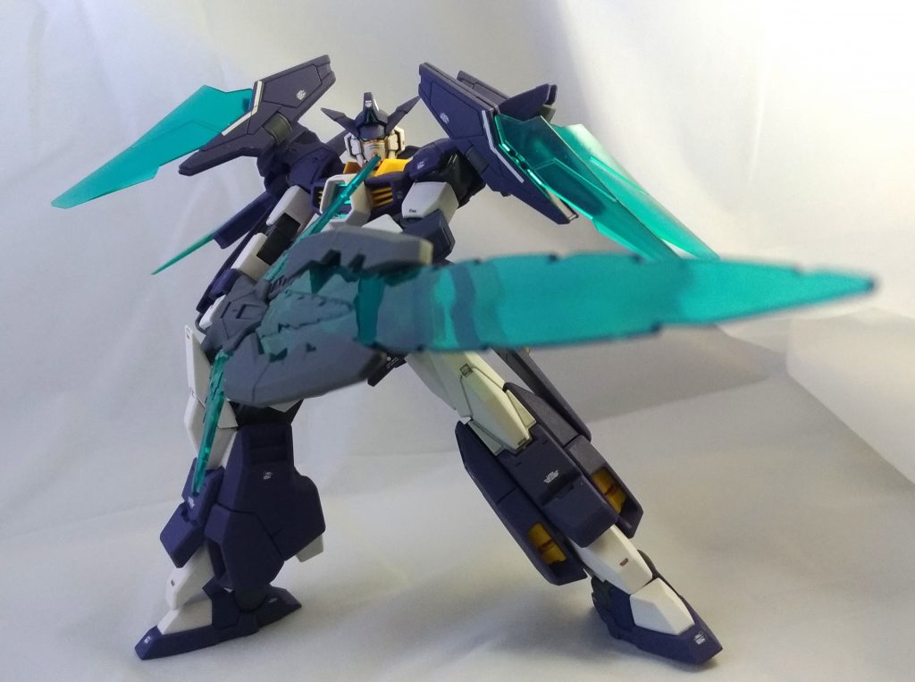 大きな剣持たせたらサンライズパースを取らせないとならないと古事記にも載っている。手は届かなかったので添えるだけ。