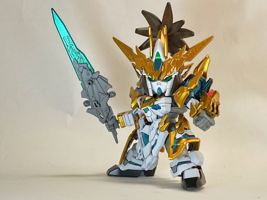 三国創傑伝は素組みでもかっこいいけど、墨入れ、部分塗装、フル塗装、小改造などで出来上がりがどんどん変わる、自分の技量が試される面白いキットだと思いました。