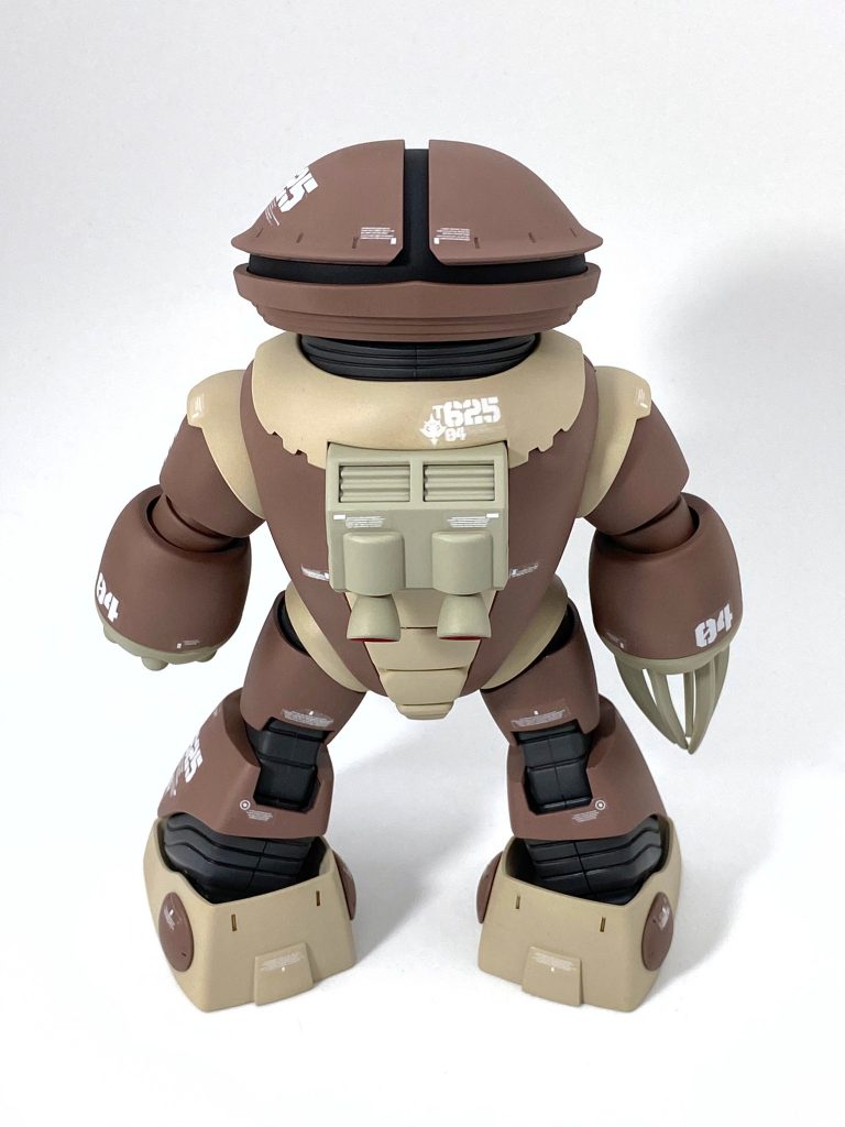 首やスリッパの明るい色は黄土色っぽかったりピンク寄りだったり意外に解釈がまちまちなんですが、カラーコーディネート的にこのブラウンにはおそらくこのへん、という色を探しました。結局「瓶生」で済んだ色がモノアイレールの黒しかない。 