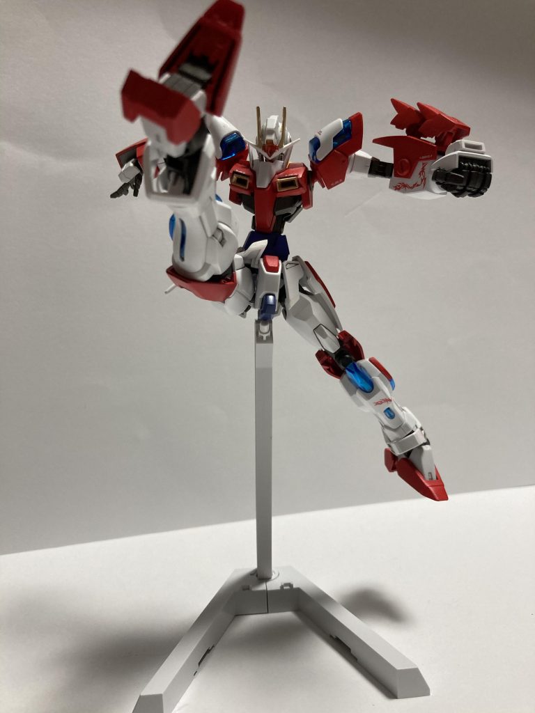 キックー!! (かかと落とし)可動範囲が広いのでこんなポージングもできます!