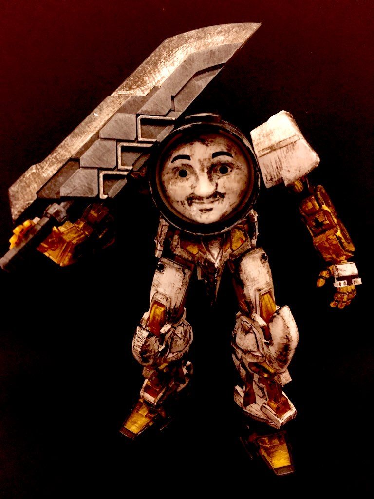 武器を持たせましたiPadの背景で撮影