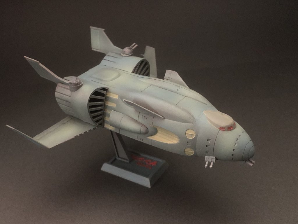 〈塗装レシピ〉・下地…マホガニーサフ・緑1…ダークグリーン（ガイアカラー）・緑2…ライトグリーン（ガイアカラー）・緑3…ブルーグレー（ガイアカラー）・ブースター他…焼鉄色（クレオス）・部分塗装…カーキ、フラットレッド（タミヤエナメル）機体色のグリーンは3種を重ねています。エナメル筆塗り部分も含めて、細かい事は気にせず楽しんで塗装しました。出来は見ての通りです（笑）