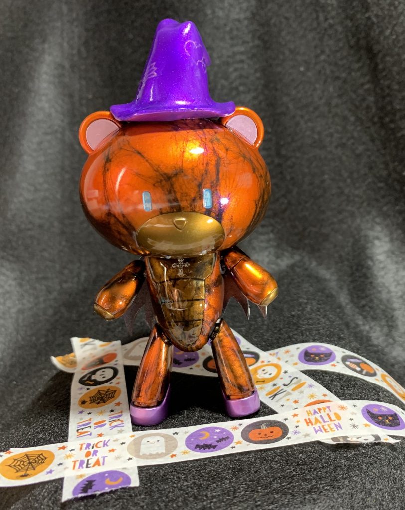 ハットも自作です　胸の十字架もポイント