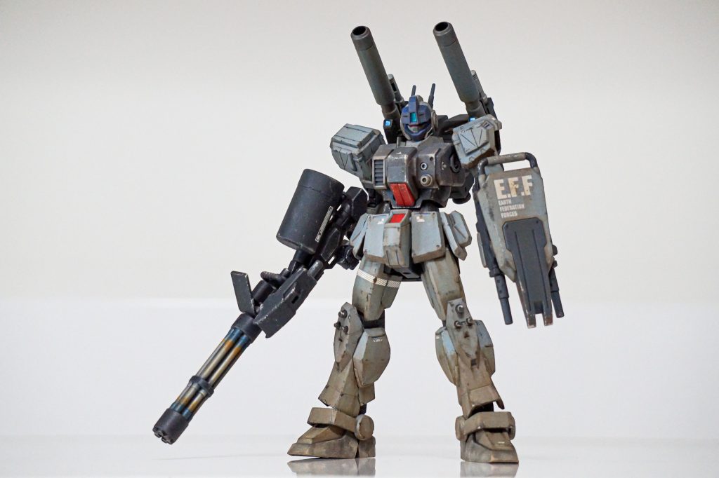 前回制作したグフ・カスタムのガトリングガンが余ってしまったので、「よし!スレイヴ・レイスに装備させよう!」と考えたのですが、フルアーマー・スレイヴ・レイスの存在を知らなかったので無理矢理こじつけることにしました笑