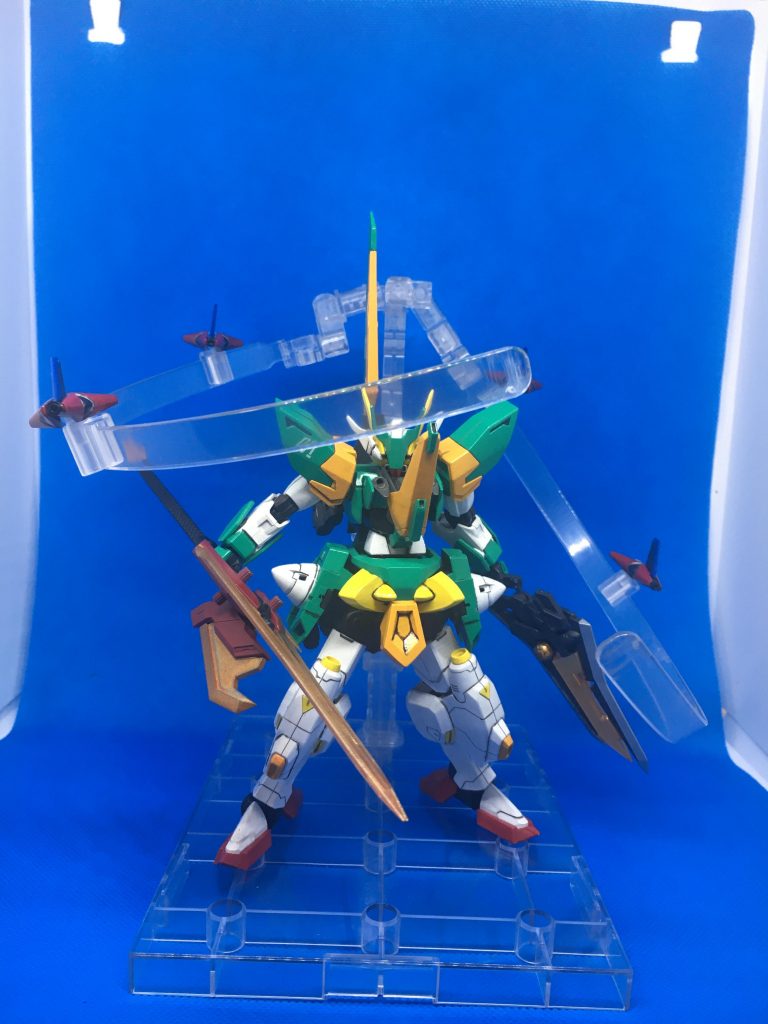 重力下では脚部先端を開くことで安定性を上げている。