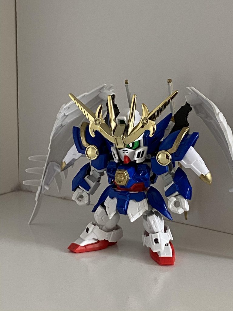 ウイングゼロEWに武者ウイングゼロの肩とツノ飾りだけを合わせた簡単ミキシングですw