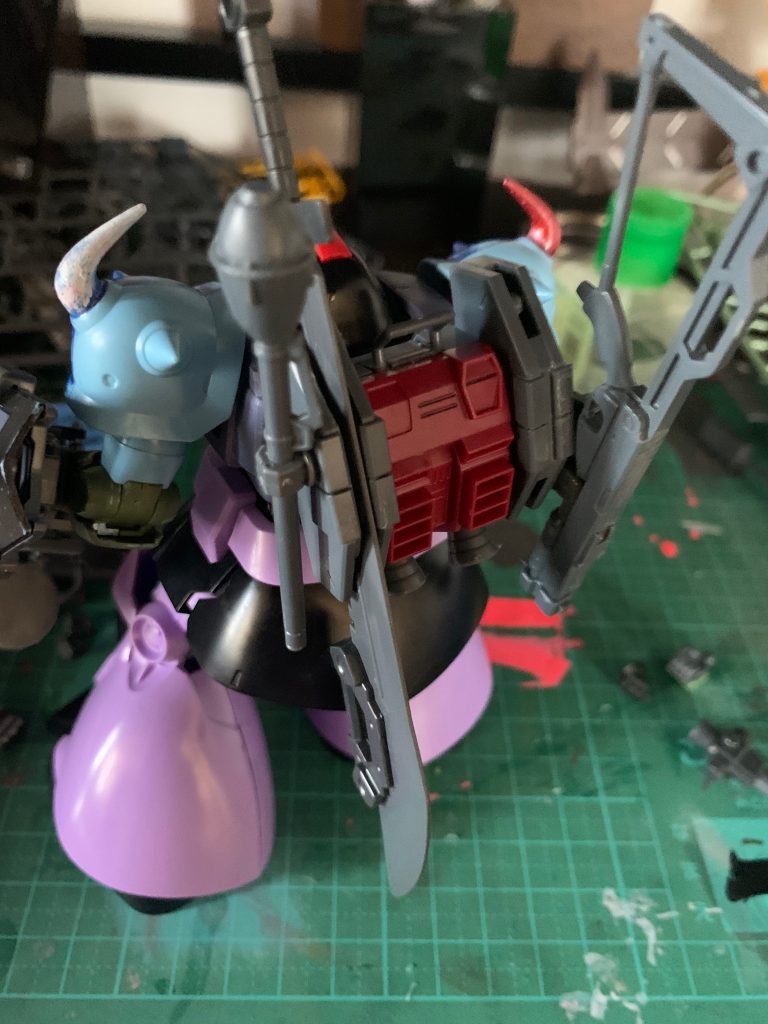 そして俺はランバ・ラル専用機としてこのドムを完成させた!待ててよラル大尉、今ドムカスタムをお届けしまーす!!!!!