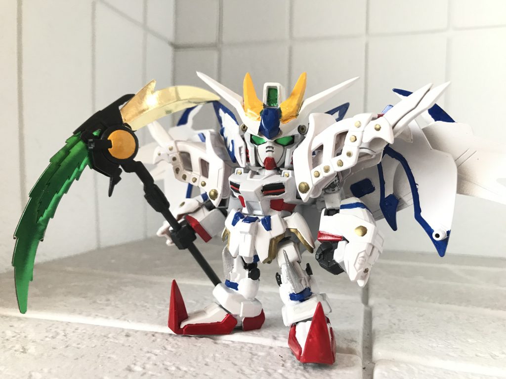 正面。膝の可動化で身長が少し伸びたのと、それに伴い足りなく感じた膝のエッジ部分をプラ板で足したのが個人的な良ポイントです…w