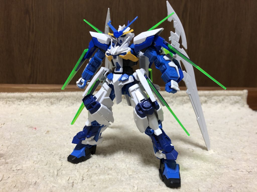 何か大物が欲しいなーと考えていたら、未開封のゼロ炎カスタムキットがあったのを思い出し、ボールデンも使い取り付け。翼としました。