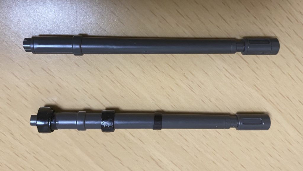 上の改の砲身に、ビニルテープを巻いて厚みを作ります。（後の写真とテープの位置が異なるのは、最後に4箇所に気付いてやり直している為ですorz）