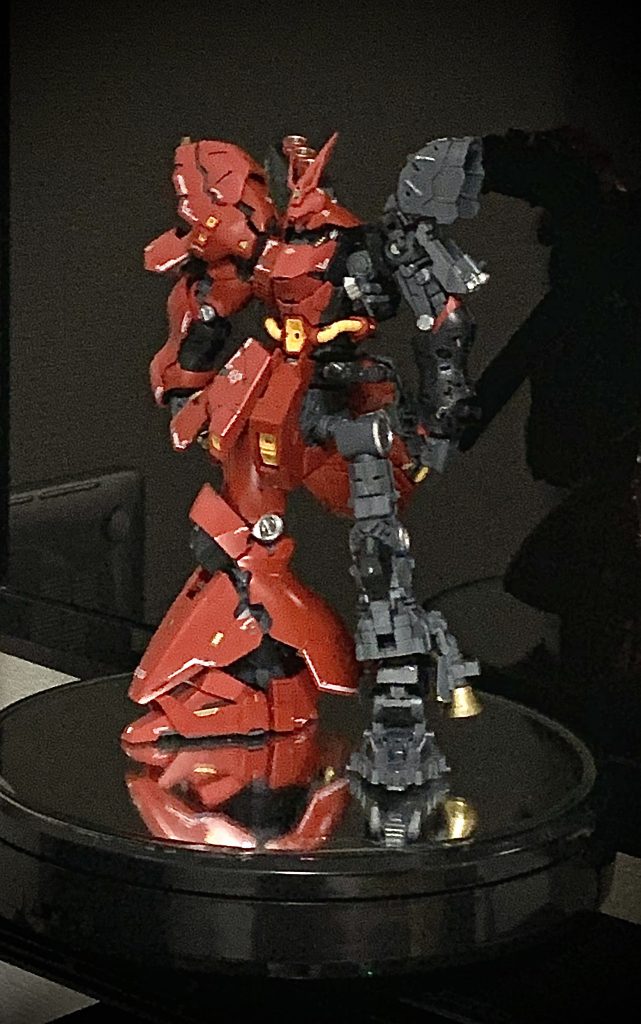 画質が悪いのは実は前回から動画撮影と編集にチャレンジしておりそれを流用したからです。背景をディスプレイにすると結構映えてて私は好きです。こんな予告編みたいのも作れたり。