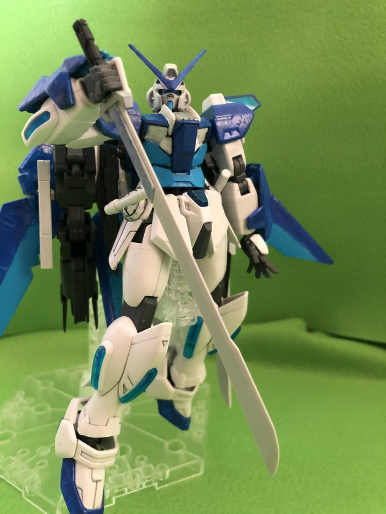 クロロスソードから放つ必殺技｢メガスラッシュ｣もよりパワーアップしている