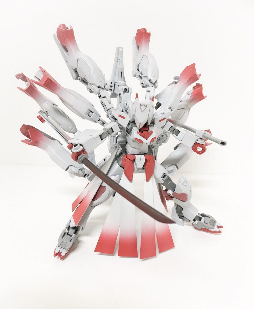 刀 半玖MS用に研ぎ澄まされた刀。鞘も鈍器として使用が可能。