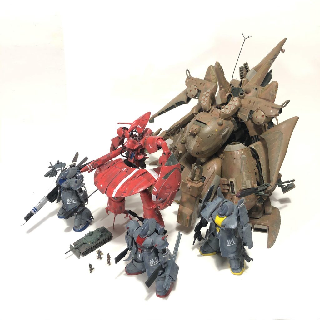 ドレッドノート｢ガンプ、首尾はどうか？｣ガンプ｢は。地球同盟はセヴァストポリ要塞にペガサスも固定して徹底抗戦の様相を呈しているが補給路は絶ったので時間の問題かと。｣ドレッドノート｢駄目だな。持久戦は我々の望む処では無い。ジークフリートはNEOGEOで引き受ける。夜半に攻勢をかけ連中の撤退促す。そして洋上へ下がったペガサスをグラブロで叩け！｣この後ペガサスを撃沈したヌーベルソヴィエト第八機械化旅団はオデッサまで進軍。当初の予定のユーラシアの3分の1を勢力に治めたのだった。