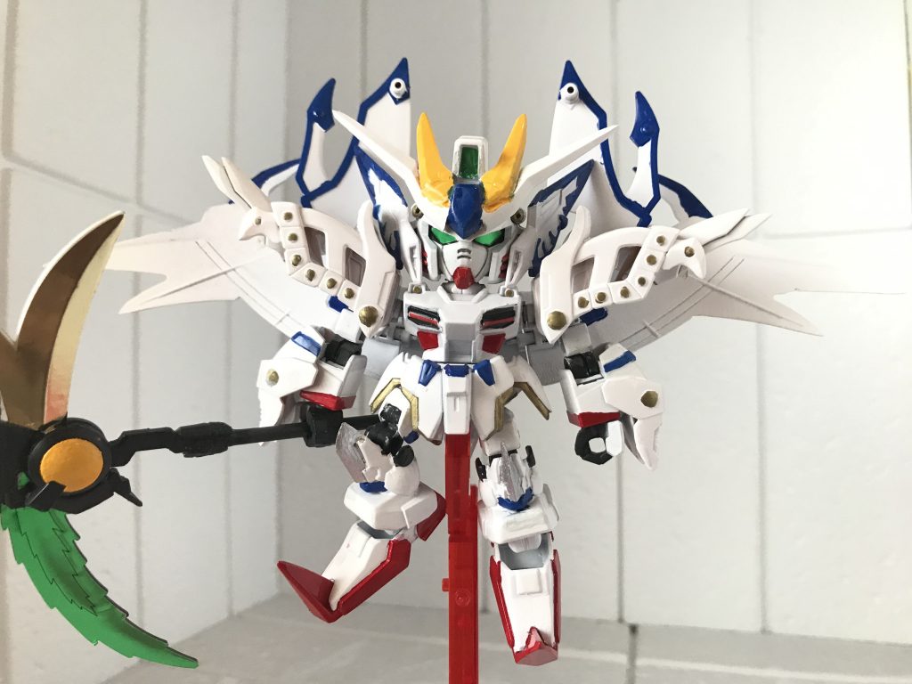 クローク展開。郭嘉ヴァサーゴのパーツを腕、肩、頭部に使いました。肩鎧の翼部分が良い具合に重なって強さ?を表現出来てるかなぁと思います…!