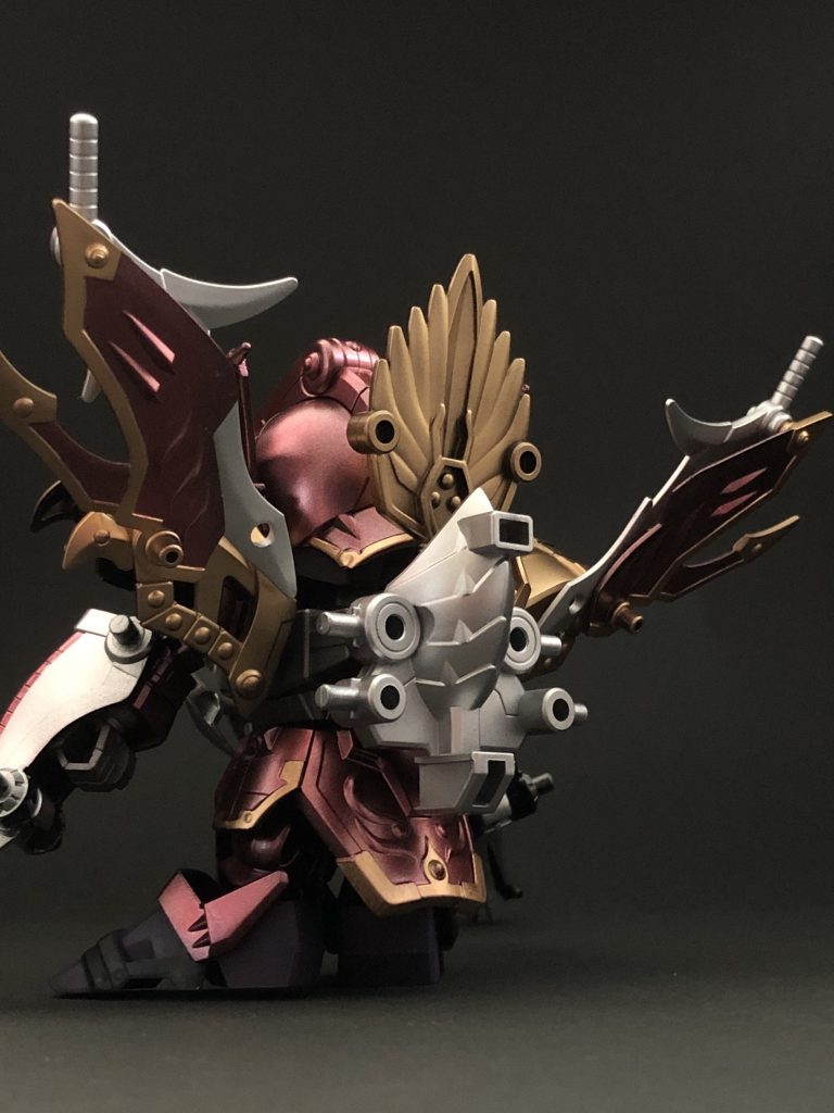 〈塗装レシピ〉・下地…黒サフ、シルバーサフ、EXブラック・赤…GXメタリックレッド(クレオス)、トランザムレッドパール(クレオス)・ゴールド…GXレッドゴールド(クレオス)・紫…ダークパープル(ガイアカラー)・黒…アルティメットブラック・シルバー…EXシルバー(ガイアカラー)・一部つや消し…スーパースムースクリアー(クレオス)