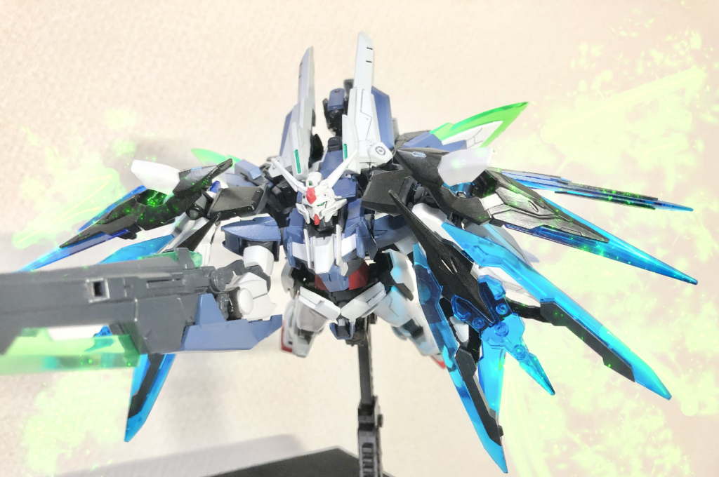 展開式ＧＮソードビットをシールドに接続したまま展開すればＧＮスラスターとして使用でき、ダブルオーライザー以上の高機動戦闘が可能に。 