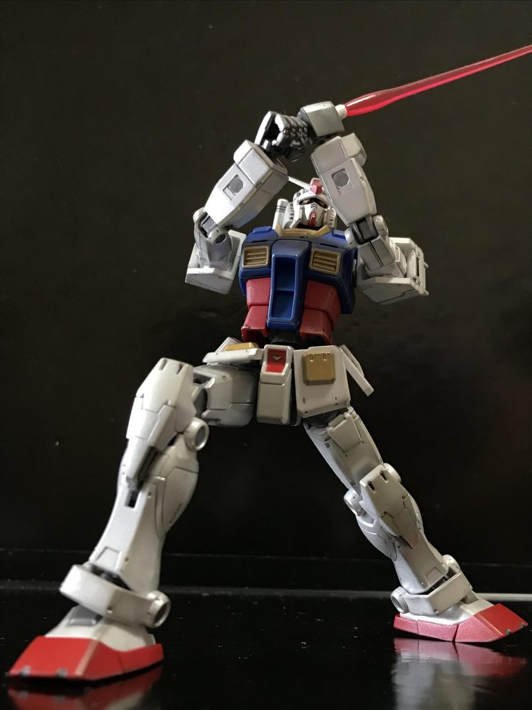 デニムのザクをさす。