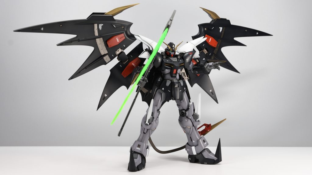 改修点は、以下の通り。・腹部延長・肩アーマー（の黒い部分）大型化・シャープ化、ディテールアップ