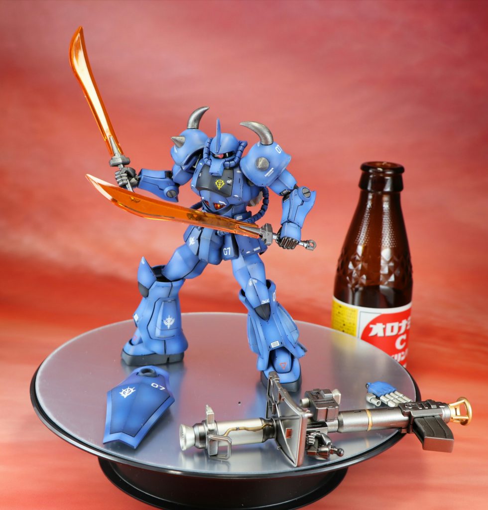 グフに今回はラケーテンバズーカが付属してます。バルカン左手も勿論付属しますが鞭は付属しません