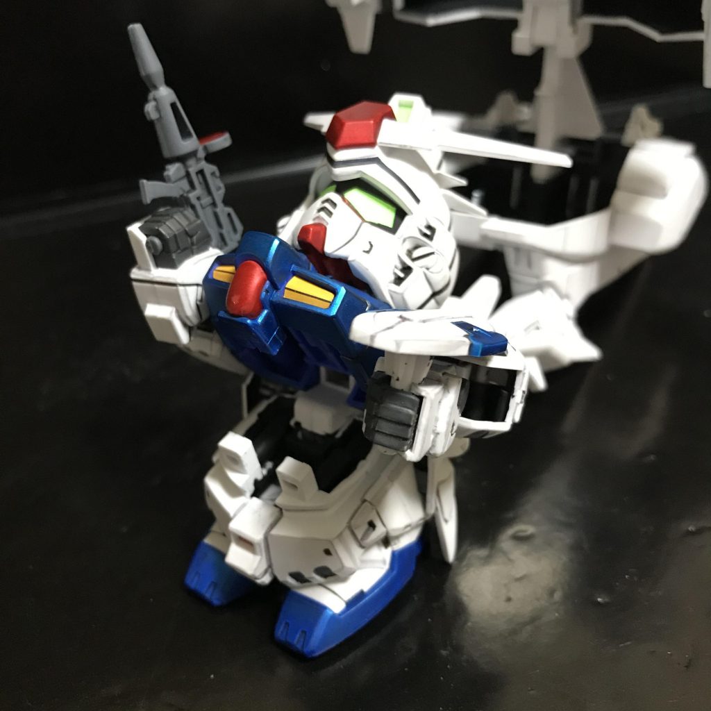 ステイメンもこのように変形させるので、一部目立つ内側はジャーマングレーで塗ってあります。