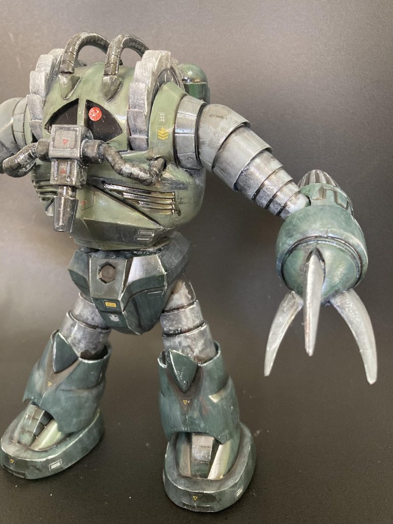 口部のレーザートーチは高熱レーザーで岩肌を溶融し掘削する装備ですが十分兵器として使えそうです。