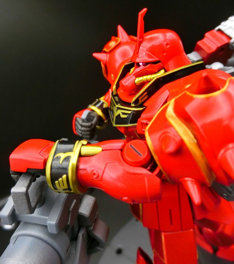 シナンジュ同様に紋章はエングレービング塗装をしました