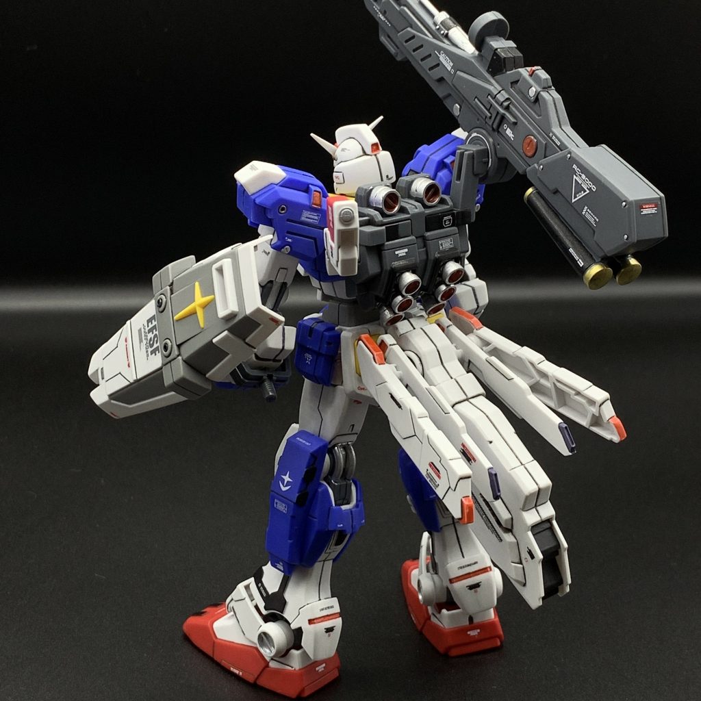 今回の差し色はメタレッドです。