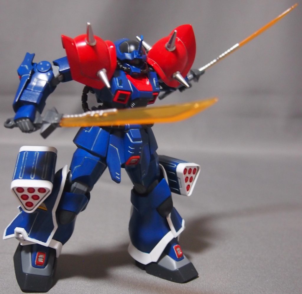 剣を振りかぶる。