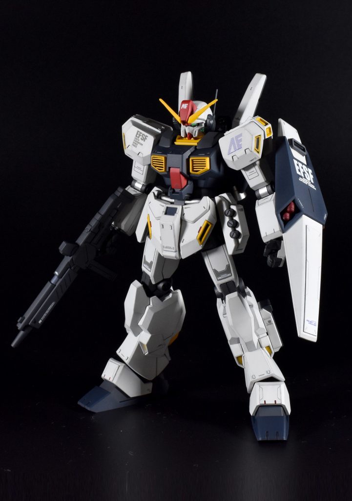 ジェスタのプロトタイプをイメージして製作。ジェスタのガンダムっぽくない要素をぽい要素に変えていきました。改造点は、ガンダムフェイス化・腕はD型に変更後、肘ガードの追加と肩の形状変更・胸インテークの追加・襟を一部カット・膝のへこみをなくす等々。