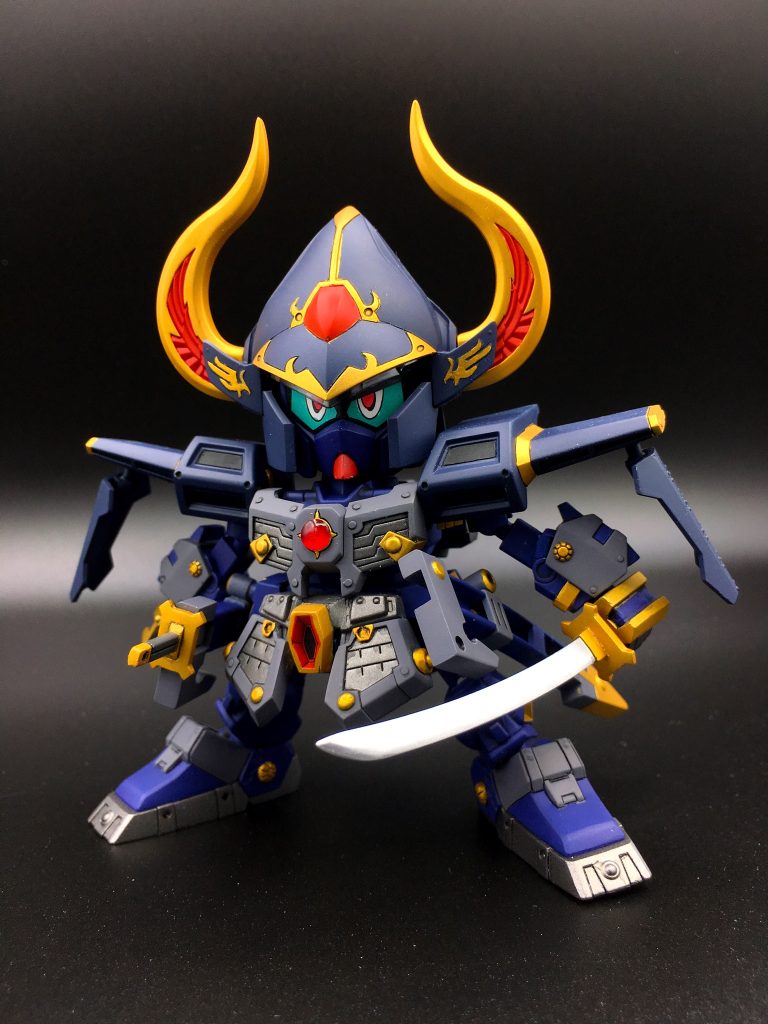 肩はネオジム接続、バインダーはボールジョイントで可動式にしました。腰の刀、「天刃」「空刃」の鍔はコミック版ぽくしています。