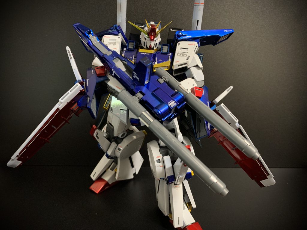 キャンディ塗装のサーフェイサーはブラックがいいらしい。ん?なんか高くね? 最近プラモ関連品不足だよね。ネットで売り切れが多い。おっさんは20km先の模型屋へ車を飛ばした。なんだろうね、模型屋行く最中も楽しいよね。あるかなーとか、いいプラモ見つかるかなーとか。こういうの会社勤めになってからあんまり感じてない。(嘘、パチンコ新台打ちに行く時とほぼ一緒の心境売り切れ、生産中止っていわれたけど。(まじで?