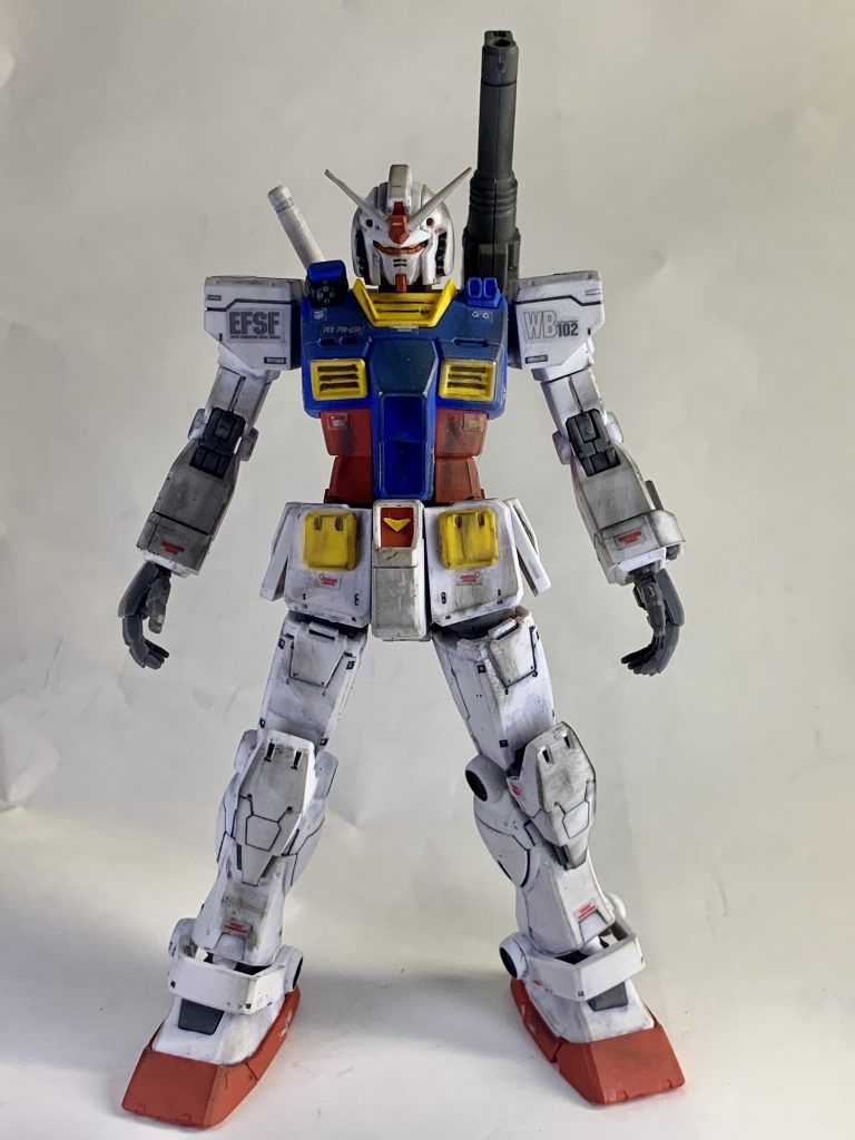 何も持ってない状態オリジン版はショルダーキャノンが特徴的なので前期型で作りました!