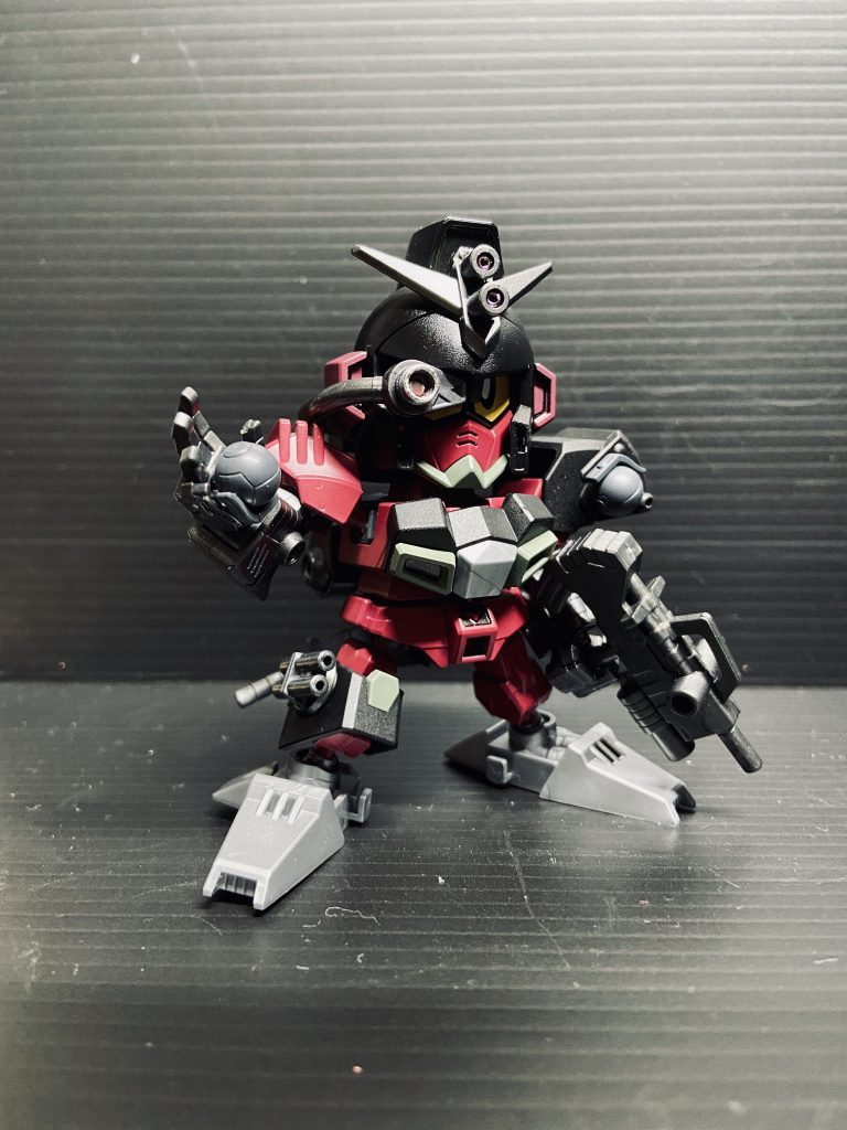 これは一体どういう仕組みだ？まさか、オートで装備が換装されるとは。。便利なものだ、近くのゾイド反応まで確認できる。まずは最寄りの反応ポイントまで移動するか。戦闘にならなければ良いが。・スパイモード。火力、装甲を抑えることにより、機動性、ステルス性を上げた姿。