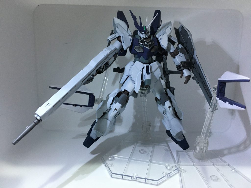 追加武装のフィンファンネルです。こちらもフェイクニューからの武装です。