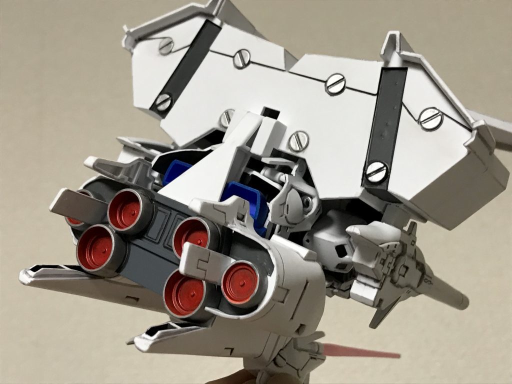 後ろ姿もなかなかです。