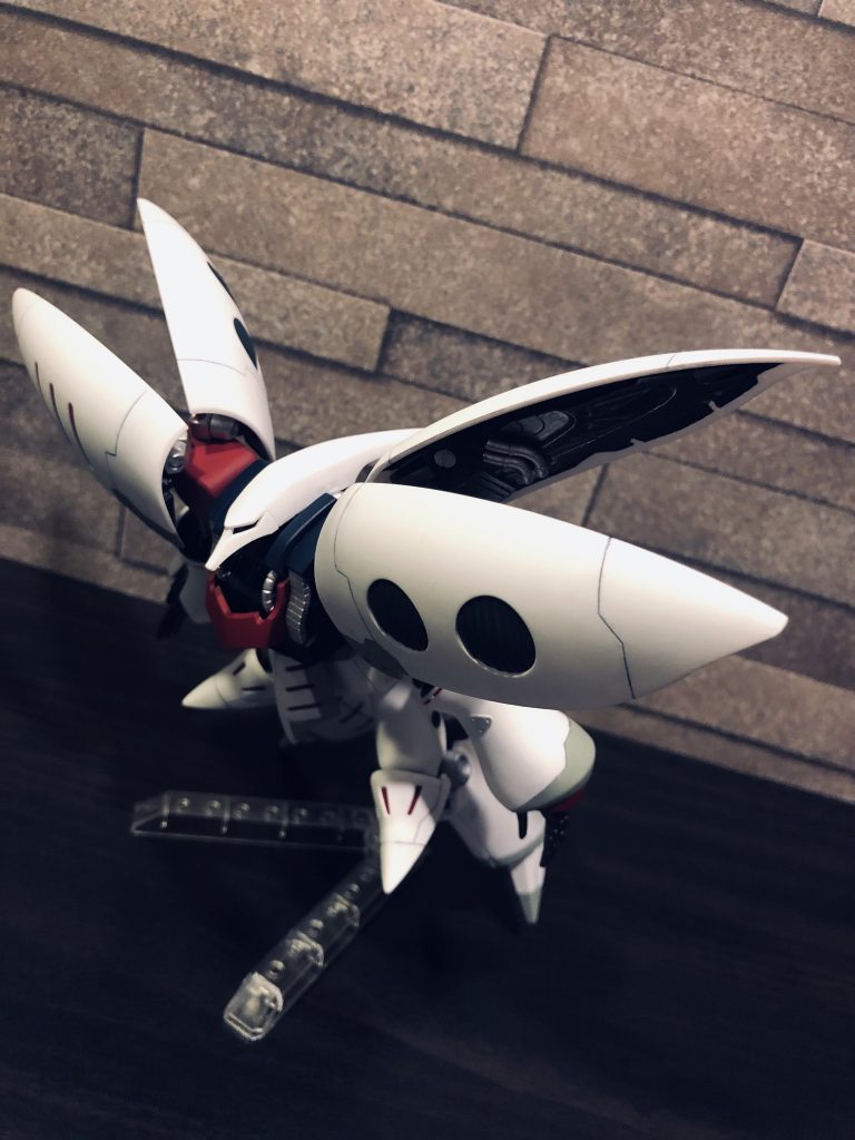 飛行アクションです。羽ばたいているようにも見えます。