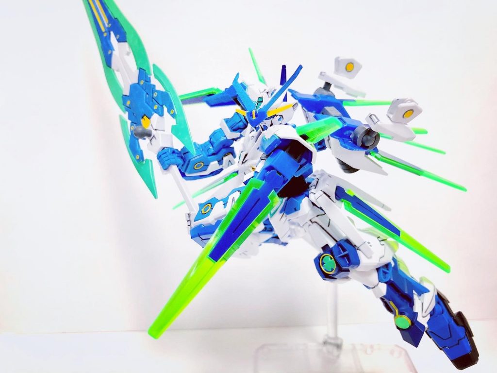 シグルカリバーにエネルギーを集中させ相手を両断する必殺技がある。