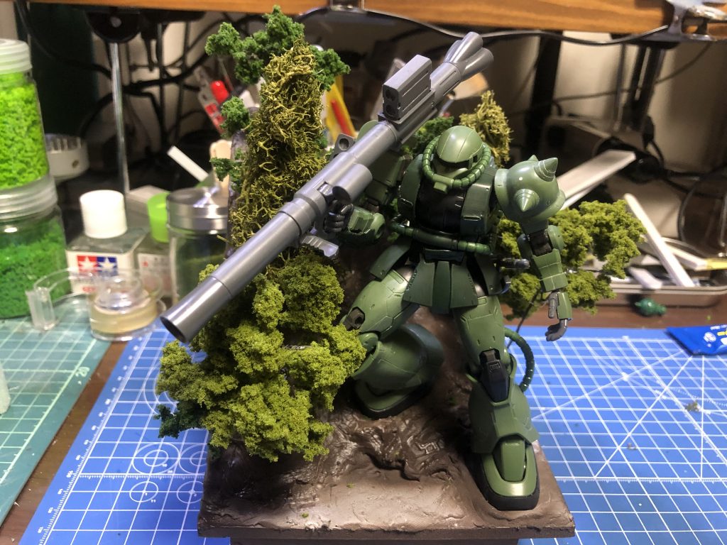 ジオラマの大体のレイアウトが決まってきた。